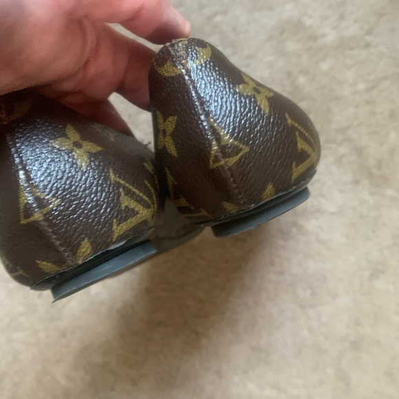 Louis Vuitton Flats Size 39 Excellent condition. - Picture 2 of 7